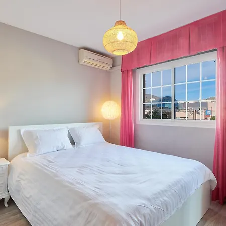 La Roca Apartment *